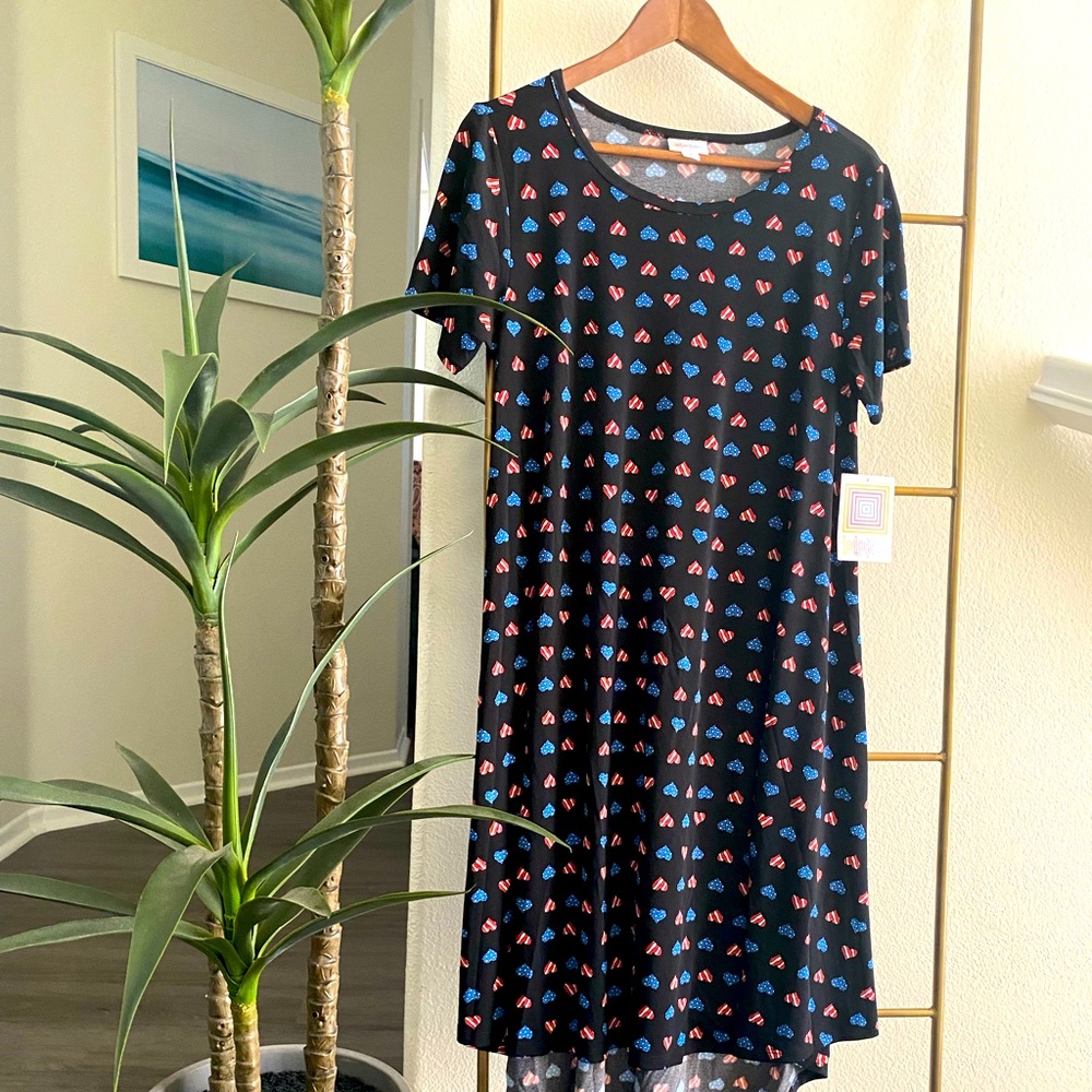 LulaRoe Medium Carly Dress Black Americana hearts